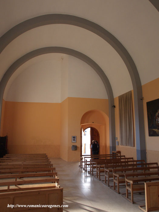 NAVE DEL TEMPLO HACIA LOS PIES